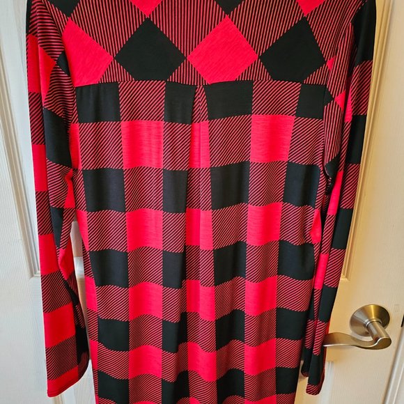 Have A Little Fun Plaid Tunic Red & Black Buffalo Plaid, Size Medium, NWT - Picture 3 of 3
